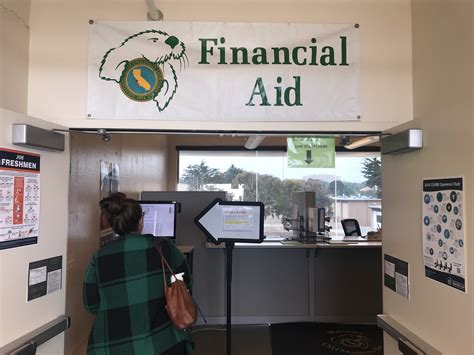 financial aid office valencia|More.